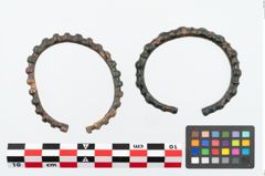 Foto von Bronzeknotenarmreif (NHMW-PRAE-026083)